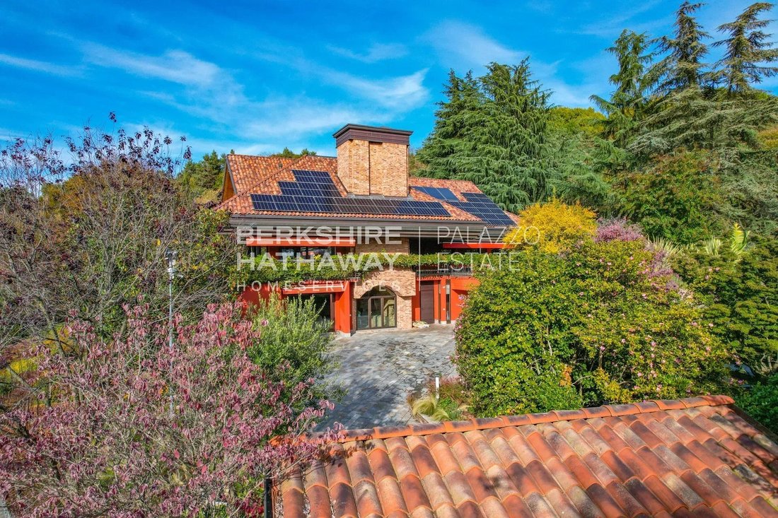 Villa in Vergiate, Lombardy, Italy 5 - 16947756