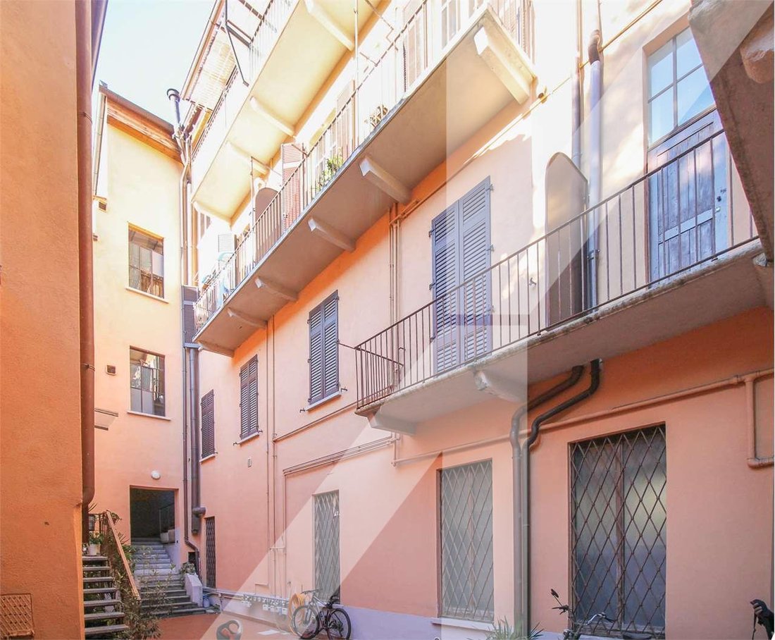 Apartment in Historic Center, Como, Lombardy 3 - 16950115