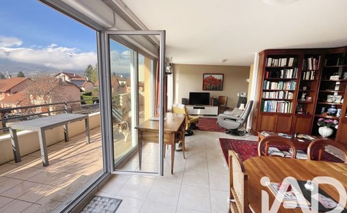 Apartment in Est, Saint-Genis-Pouilly, France 1