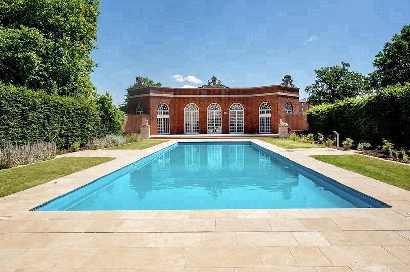 House in Oakwood, Enfield, England 4 - 16953818