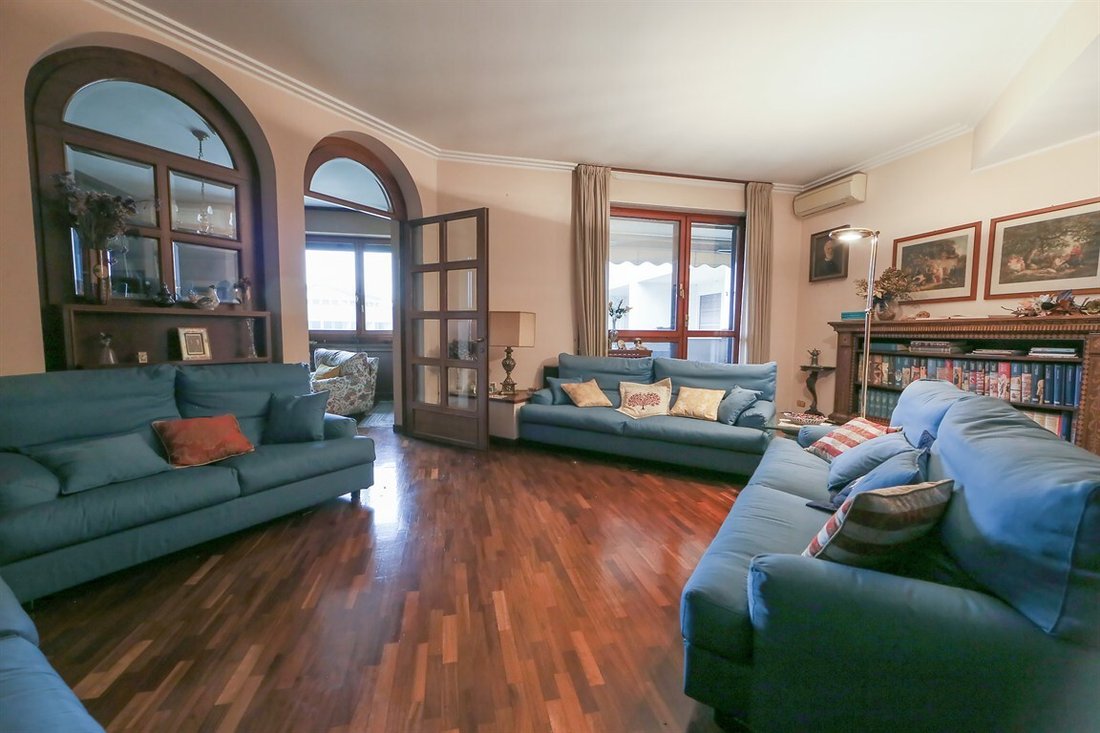 Apartment in Park Zone, Monza, Lombardy 1 - 16954762