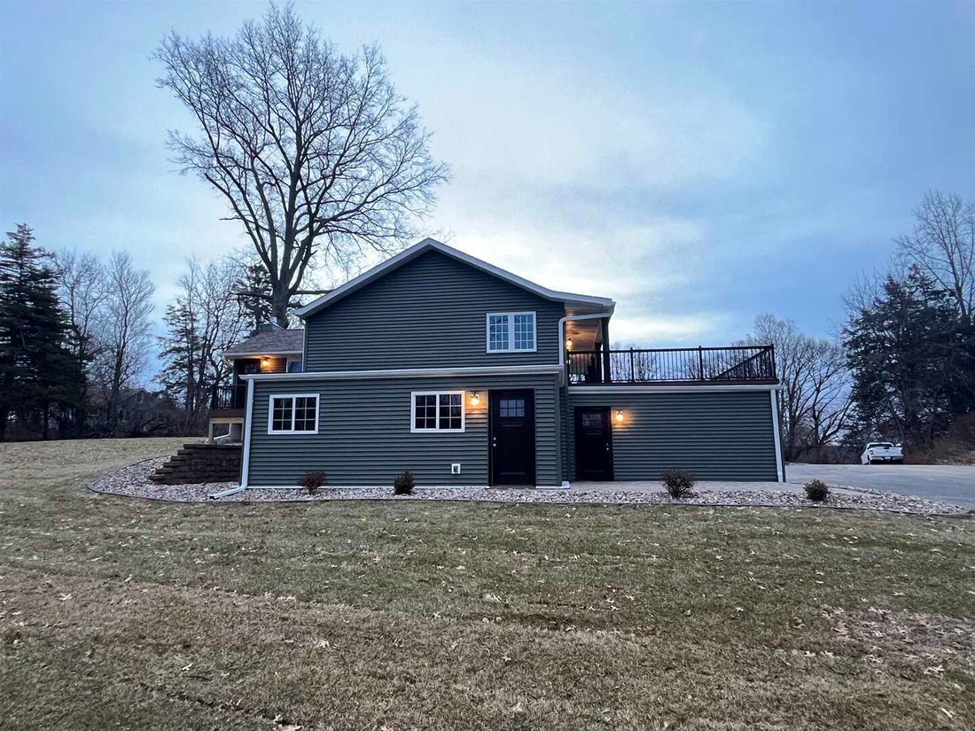 House in Bettendorf, Iowa, United States 2 - 16939433