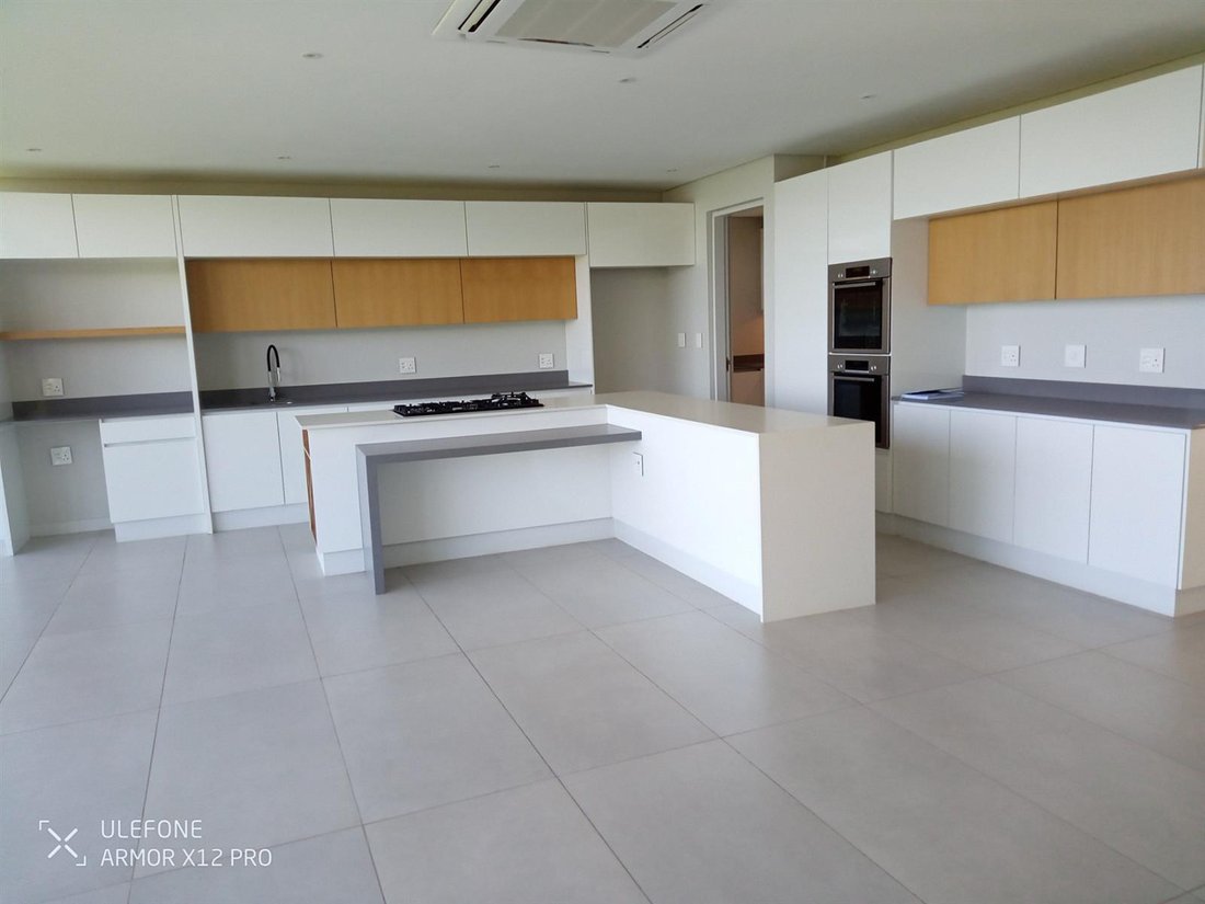 Townhouse in Umhlanga Ridge, KwaZulu-Natal, South Africa 4 - 16956702