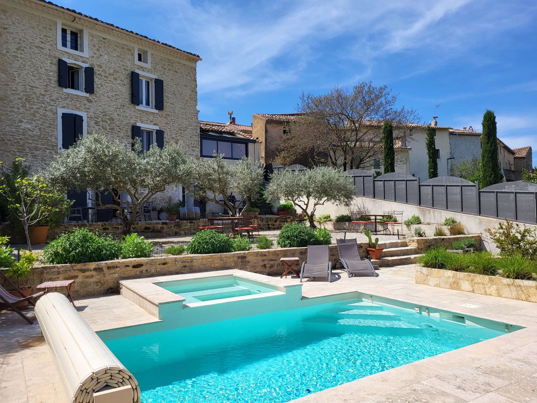 House in Malemort-du-Comtat, Provence-Alpes-Côte d'Azur, France 1 - 16948296