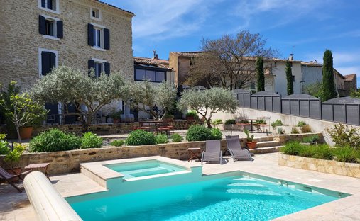 House in Malemort-du-Comtat, Provence-Alpes-Côte d'Azur, France 1