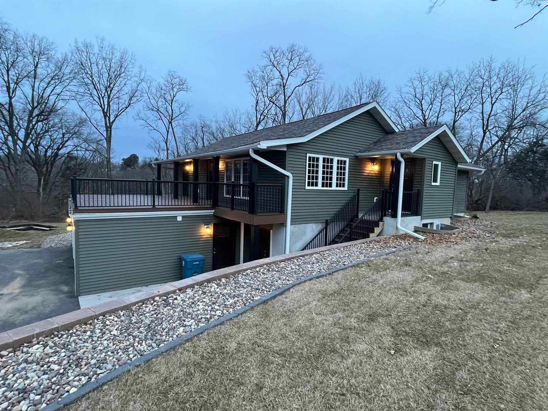 House in Bettendorf, Iowa, United States 1 - 16939433