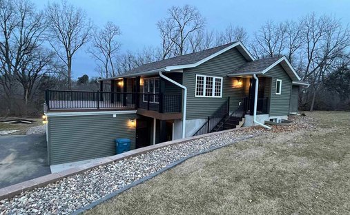House in Bettendorf, Iowa, United States 1