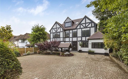 House in Ferney Hill, Enfield, England 1