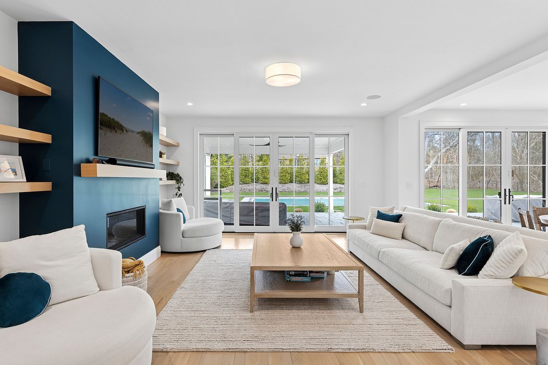 Westhampton, New York, United States 5 - 16948722