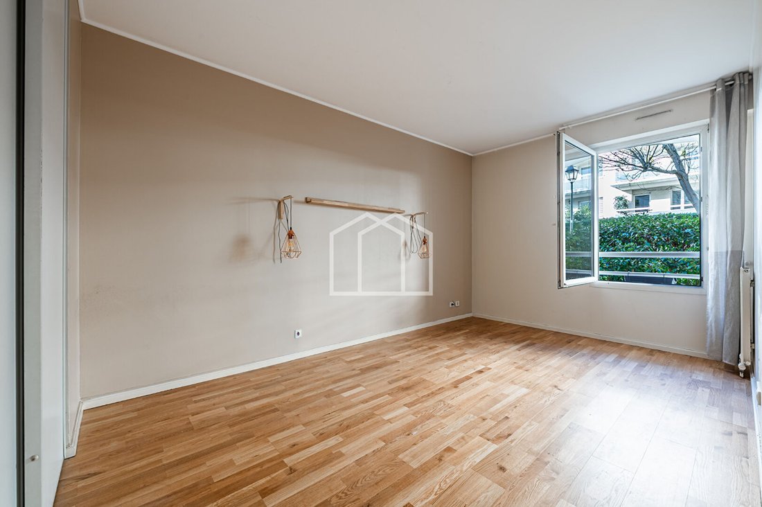 Apartment in Plateau Ouest, Suresnes, France 3 - 16948148