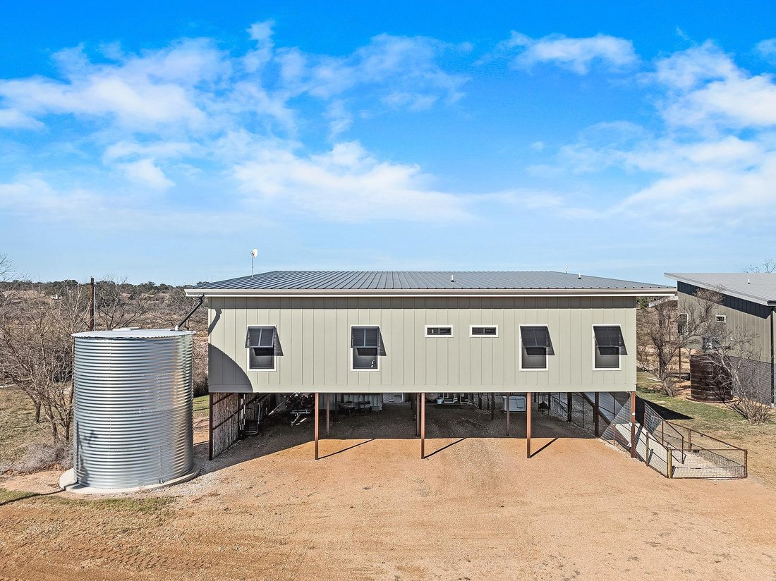 House in Llano, Texas, United States 2 - 16950078