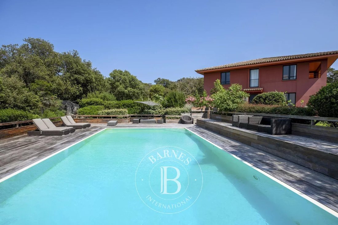 Villa in Lecci, Corsica, France 2 - 12952528