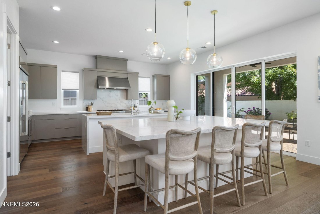 House in Reno, Nevada, United States 4 - 16954065