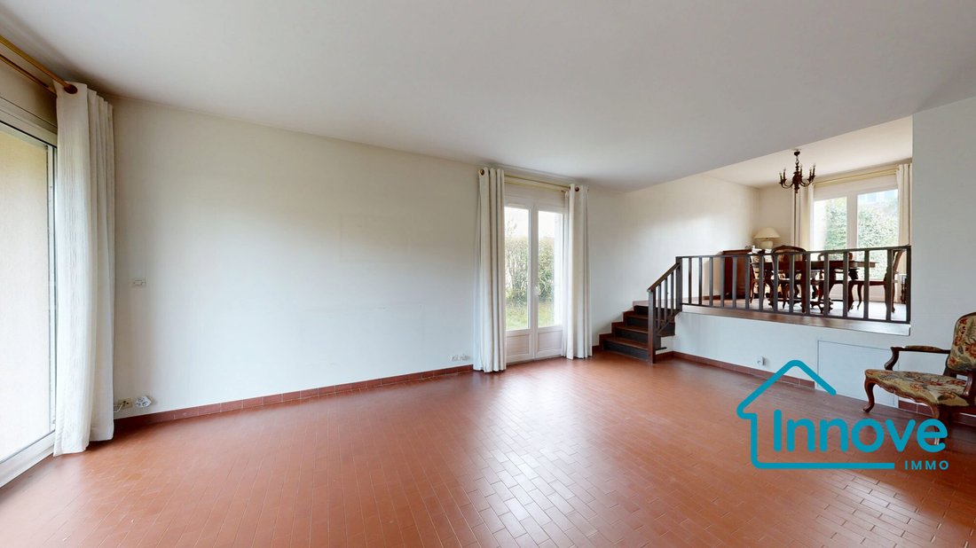 House in Les Residences, Noisy-le-Roi, France 2 - 16949676