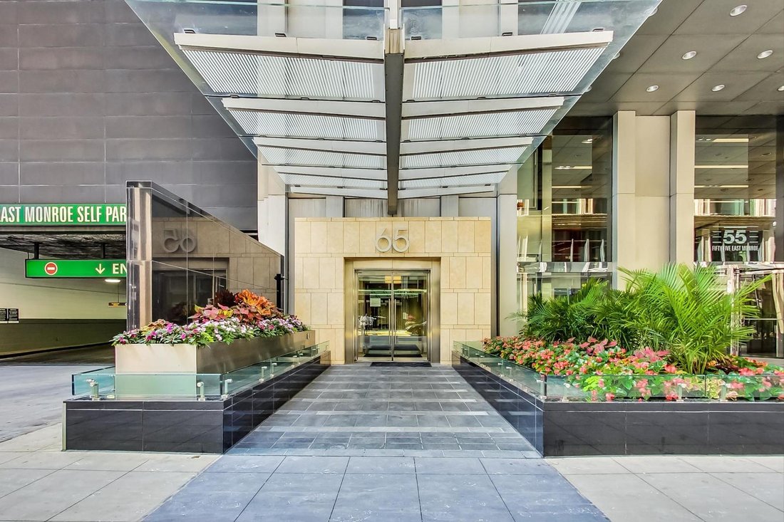 Condo in Chicago, Illinois, United States 1 - 16954995
