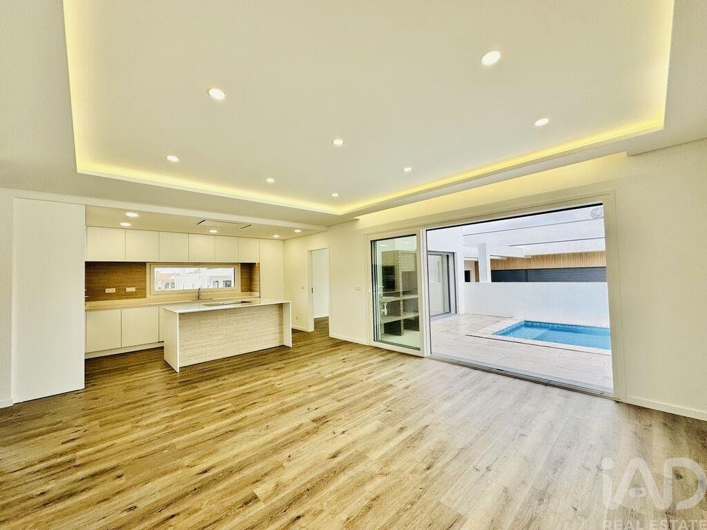 Townhouse in Fernao Ferro, Setubal, Portugal 1 - 16951828
