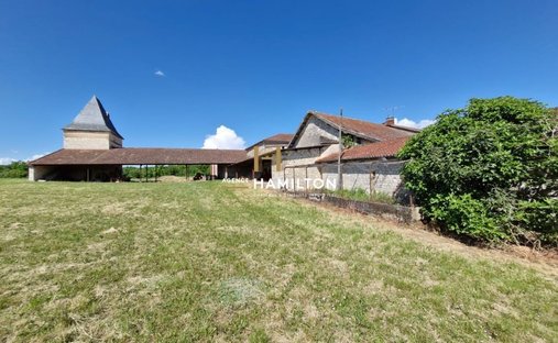 Farm Ranch in Arrondissement of Albi, Occitania, France 1