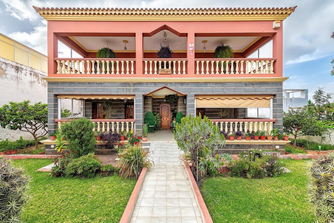 Villa in Tafira Alta, Las Palmas de Gran Canaria, Canary Islands 2 - 16953864