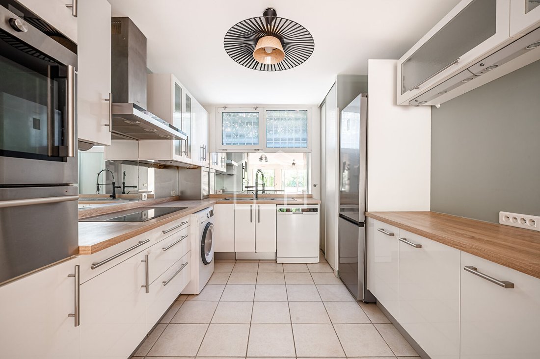 Apartment in Plateau Ouest, Suresnes, France 2 - 16948148