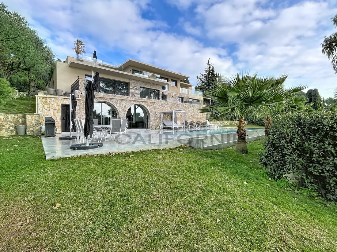 Villa in Mougins, Provence-Alpes-Côte d'Azur, France 2 - 16947611