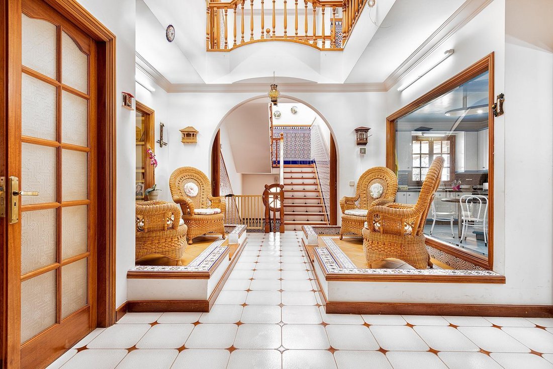 Villa in Tafira Alta, Las Palmas de Gran Canaria, Canary Islands 4 - 16953864