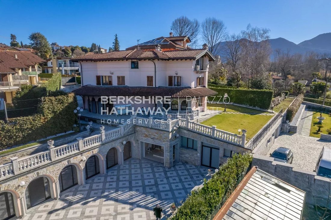 Villa in Verbania, Piedmont, Italy 2 - 16947935