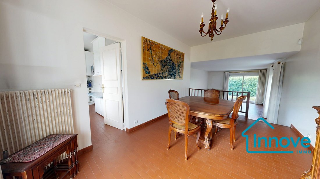 House in Les Residences, Noisy-le-Roi, France 3 - 16949676