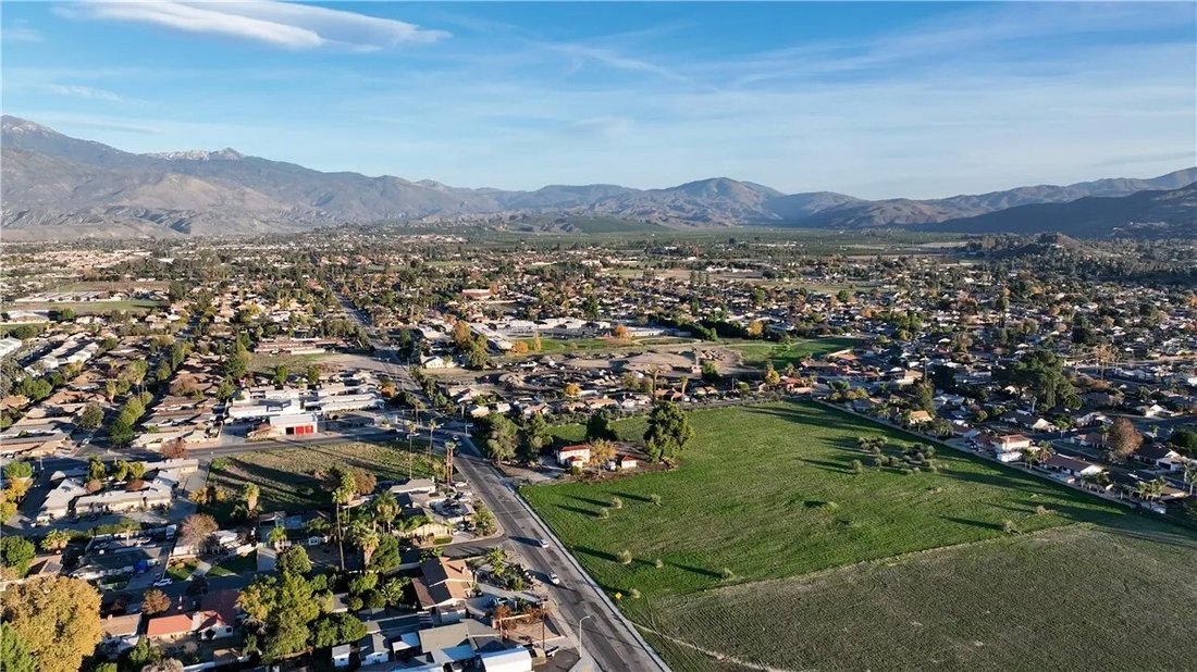 House in Hemet, California, United States 4 - 16945098