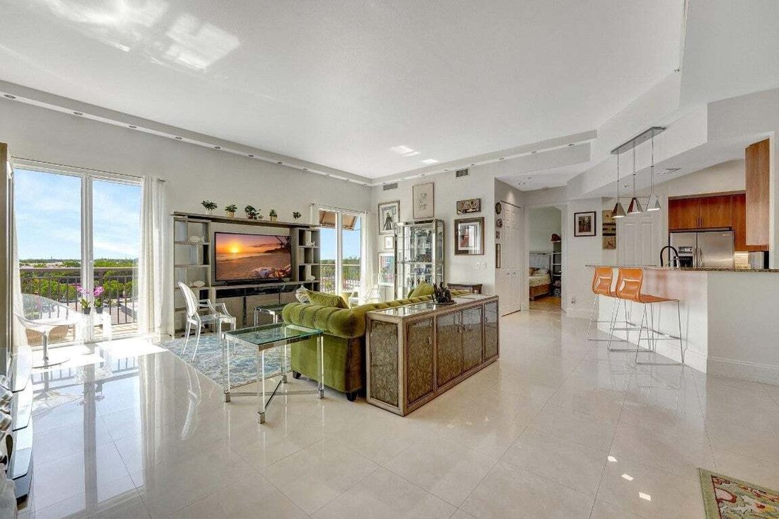 Condo in Oakland Park, Florida, United States 3 - 16956446