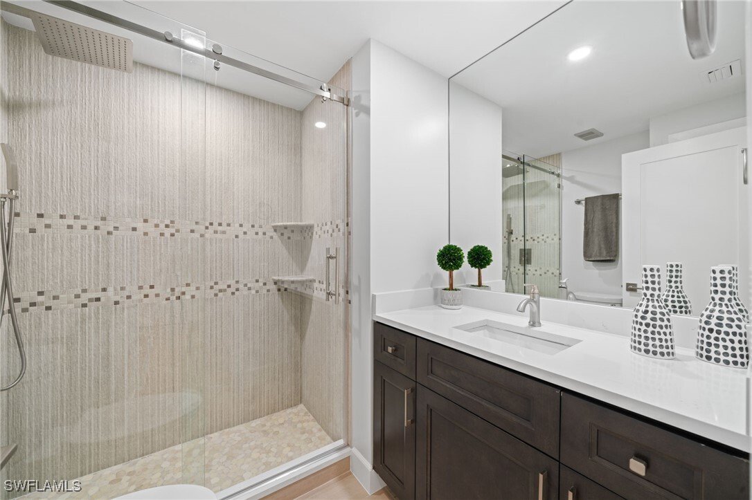 Condo in Naples, Florida, United States 5 - 16935266