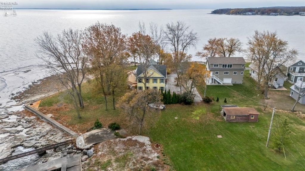 House in Put-in-Bay, Ohio, United States 2 - 16949587