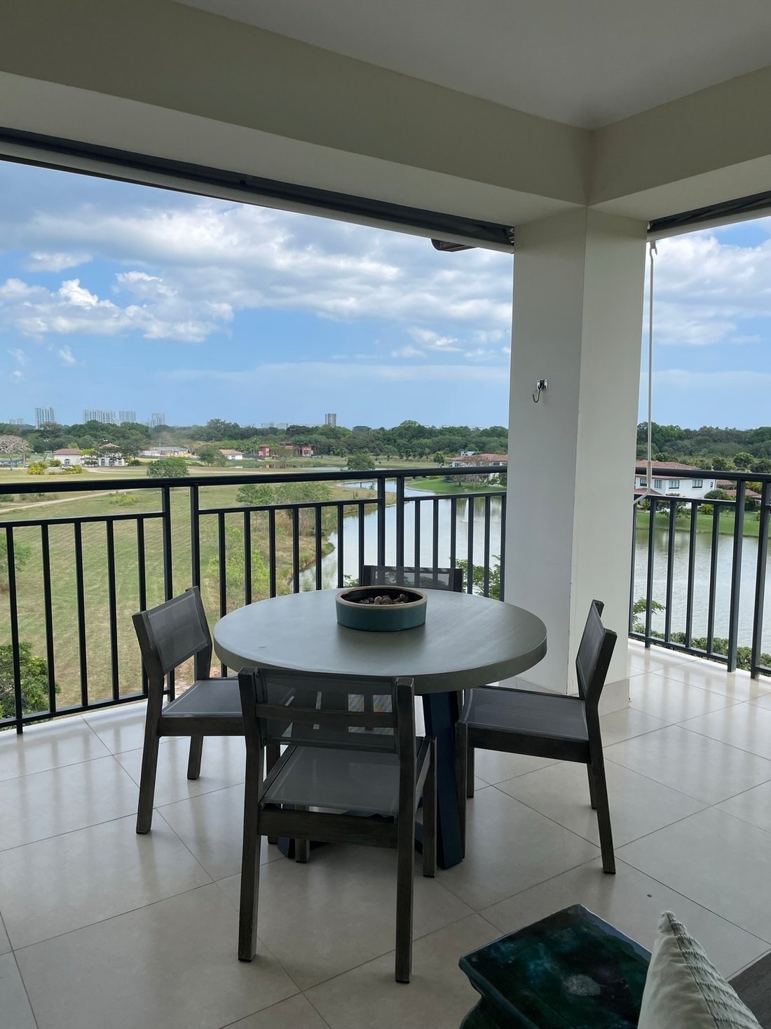 Condo in El Chirú, Coclé Province, Panama 1 - 16954145