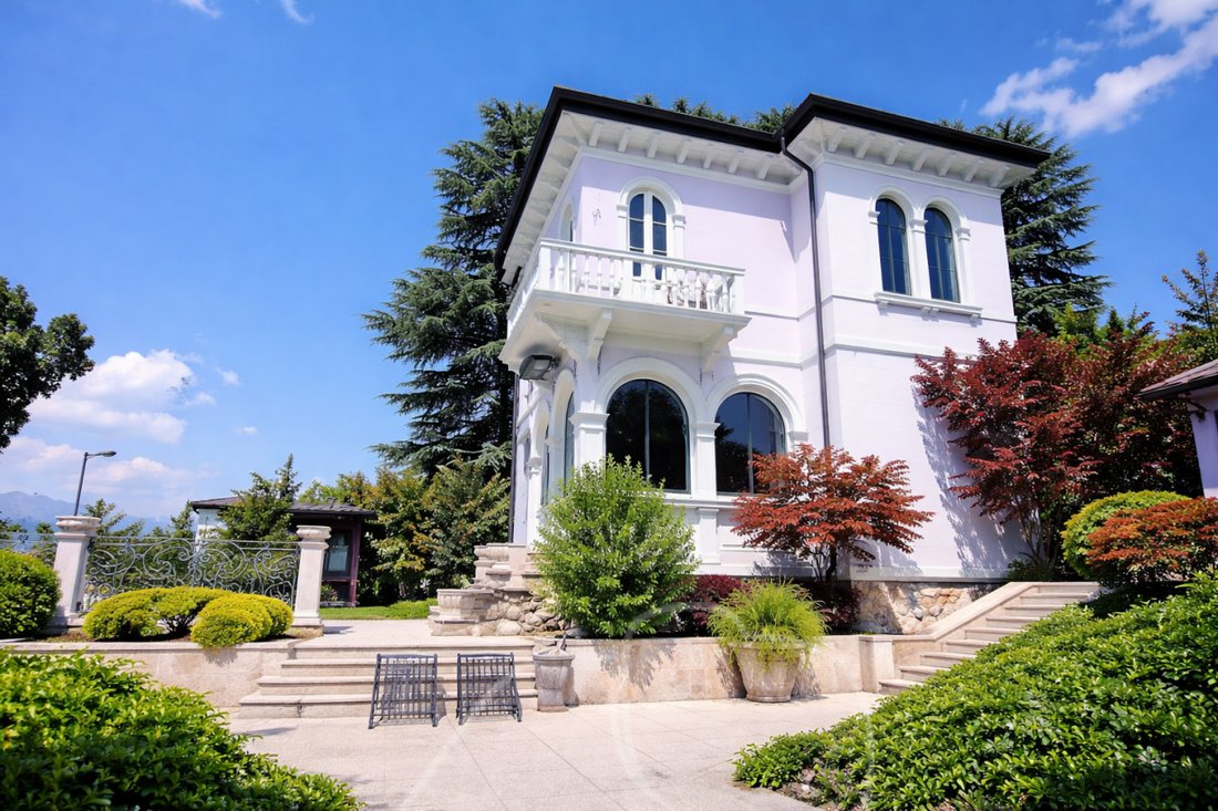 Villa in San Zeno di Montagna, Veneto, Italy 5 - 15957349