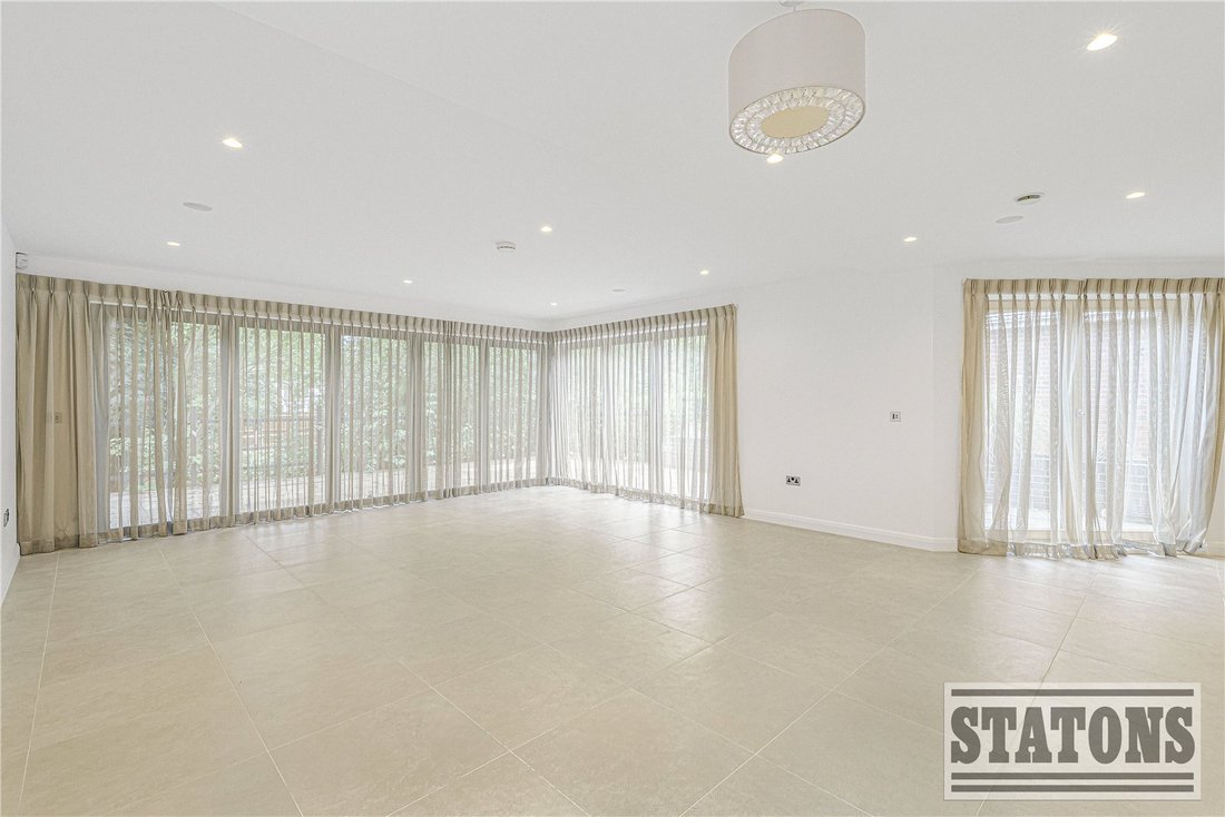 Apartment in Barnet, England 3 - 16947541