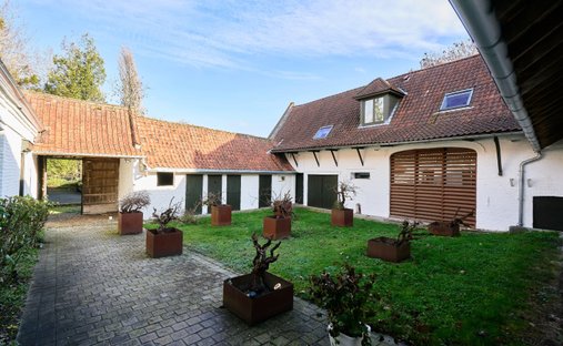 House in La Vallée-Petit Lannoy, Hem, France 1