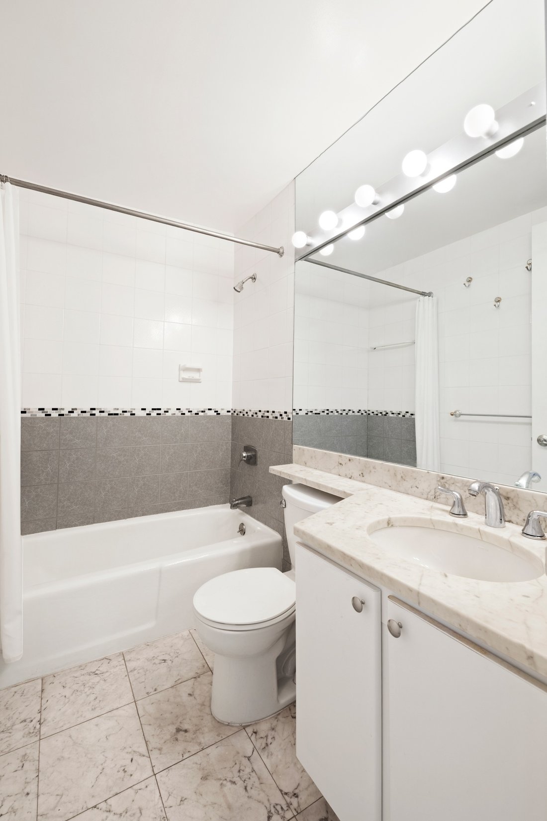 Condo in New York, New York, United States 5 - 16946389