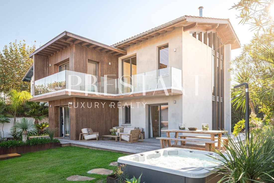 House in Acotz, Saint-Jean-de-Luz, France 1 - 16947128