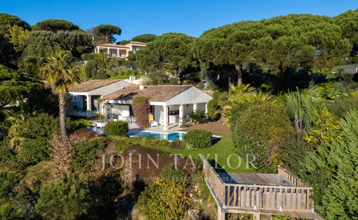 Finca en La Croix-Valmer, Provenza-Alpes-Costa Azul, Francia 1