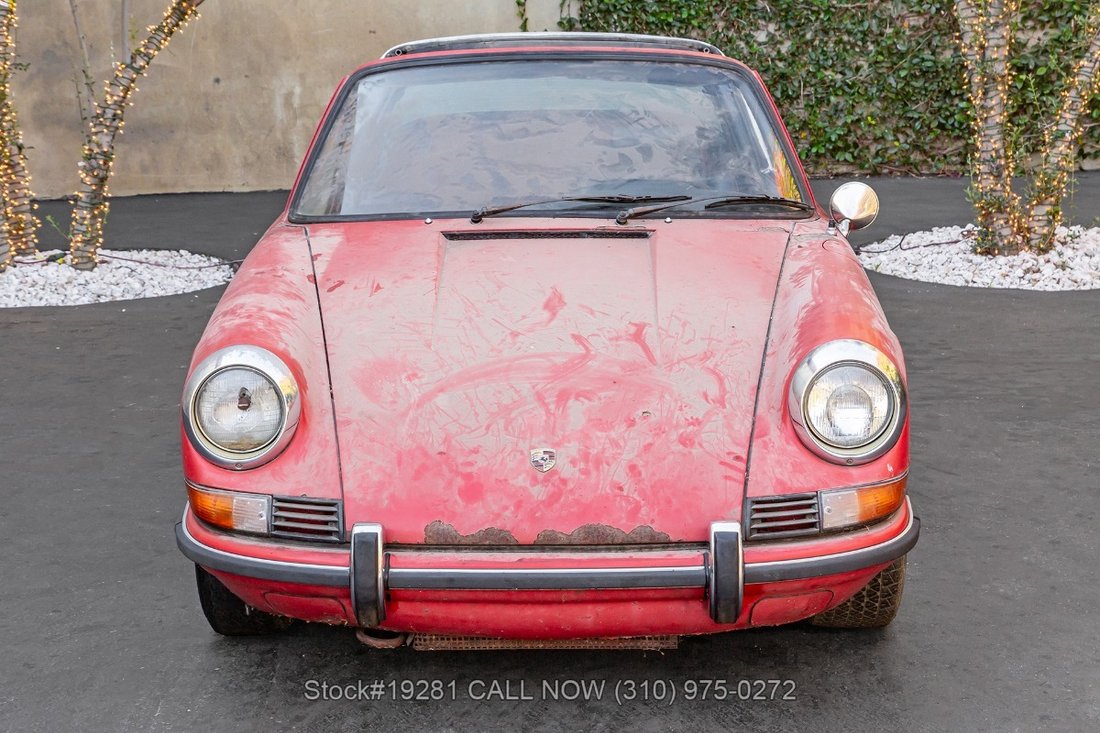 Porsche 911S in Los Angeles, CA 2 - 16952910