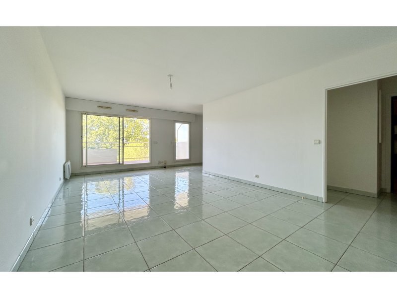 Apartment in Pointe Rouge, 8e Arrondissement, Marseille 2 - 16947575