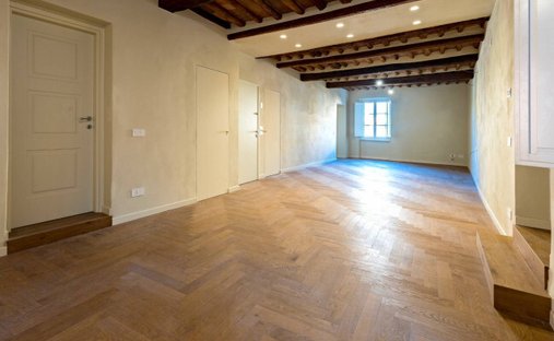 Apartment in Historic Center, Lucca, Tuscany 1
