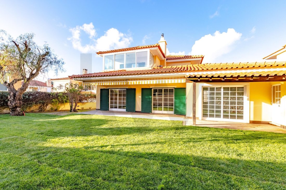 Townhouse in Cascais e Estoril, Lisbon, Portugal 1 - 16950436
