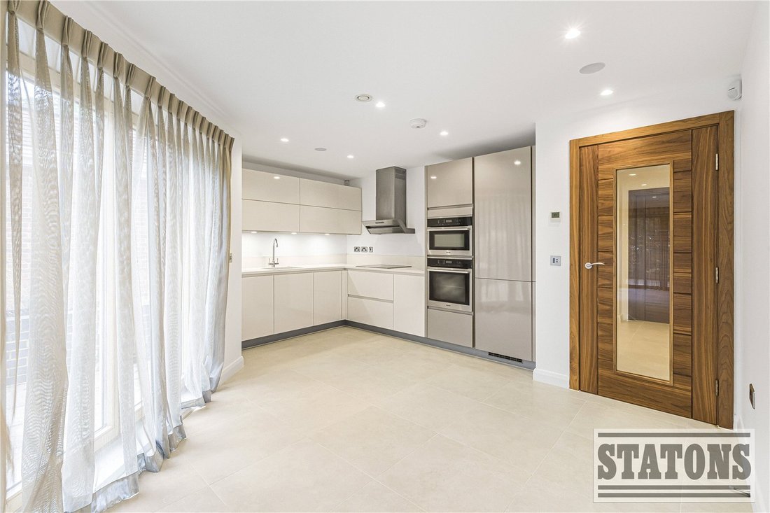 Apartment in Barnet, England 4 - 16947541