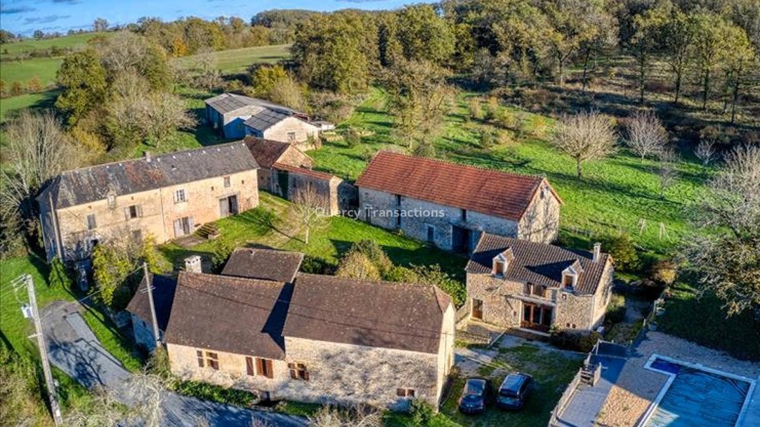 House in Thenon, Nouvelle-Aquitaine, France 1 - 16948183