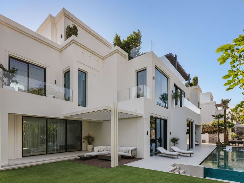 Villa in United Arab Emirates 2 - 16952581
