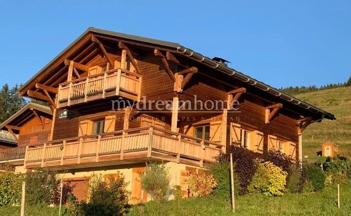 Chalet in Crest-Voland, Auvergne-Rhône-Alpes, France 1