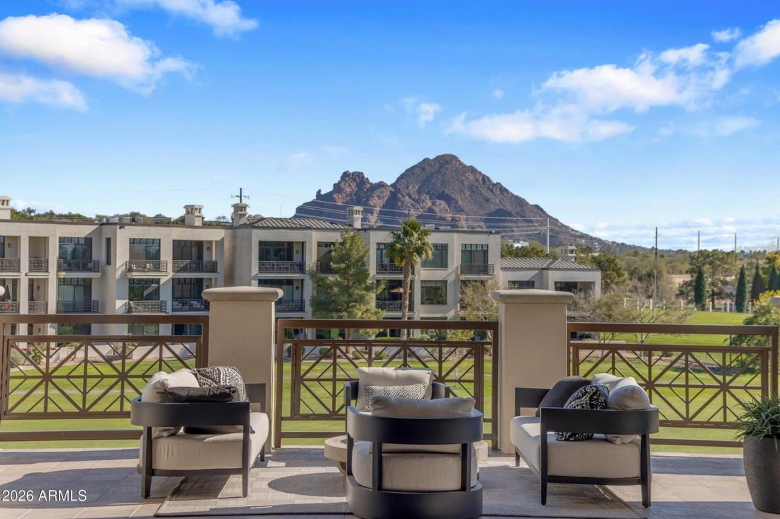 Condo in Phoenix, Arizona, United States 1 - 15885592