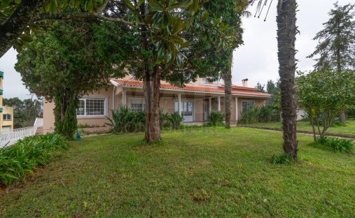 Villa in Meirinhas, Leiria District, Portugal 1