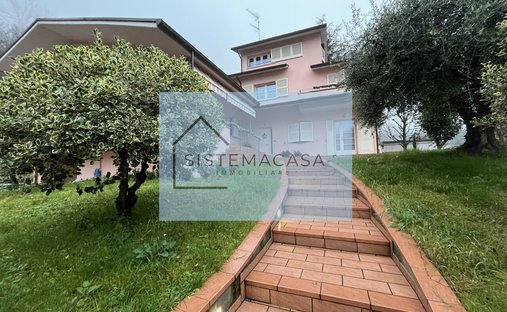 House in Dovadola, Emilia-Romagna, Italy 1