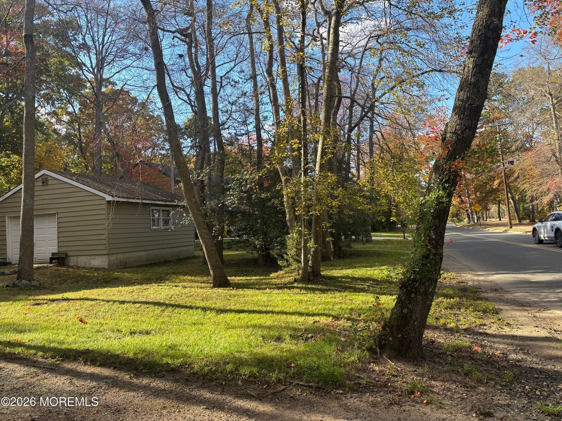 House in Lakewood Township, New Jersey, United States 3 - 16946773